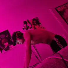 Ouve S4N, vê vídeos de música, lê a biografia, vê as datas da digressão e muito mais!