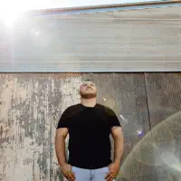 Escucha a undefined, mira videos musicales, lee su biografía, consulta las fechas de las gira y más.