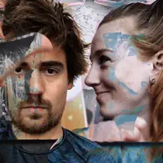 Ouve Alex Ahlers, vê vídeos de música, lê a biografia, vê as datas da digressão e muito mais!