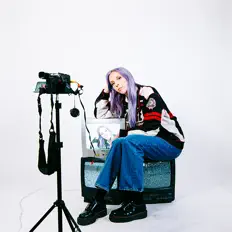 Ouça Devan, assista a videoclipes, leia a biografia, veja as datas das turnês e mais!