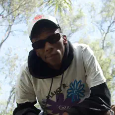 收听 NELCNO、观看音乐视频、阅读小传、查看巡演日期等 ！