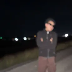 聆聽 Beats By Swoovy、觀看音樂影片、閱讀小傳、查看巡演日期等！
