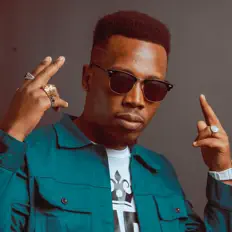 Poslechněte si interpreta Garvey Royal, sledujte hudební videa, přečtěte si životopis, podívejte se na data turné a další informace.