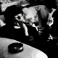 YO: песни, клипы, биография, даты выступлений и многое другое.