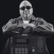 DC Carsonを聴いたり、ミュージックビデオを鑑賞したり、経歴やツアー日程などを確認したりしましょう！