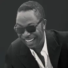 Dengarkan Hutchy, tonton video musik, baca bio, lihat tanggal tur & lainnya!