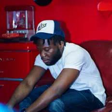 Écoutez AP mike, regardez des vidéoclips, lisez la biographie, consultez les dates de tournée et plus encore !