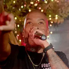 Hör dir Lefty Rose an, schau dir Musikvideos an, lies die Biografie, finde Tourdaten und mehr!