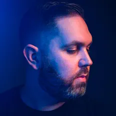 Posłuchaj wykonawcy the machinery inside, obejrzyj teledyski, przeczytaj biografię, zobacz daty tras koncertowych i nie tylko!