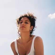 Hör dir Irini Arabatzi an, schau dir Musikvideos an, lies die Biografie, finde Tourdaten und mehr!