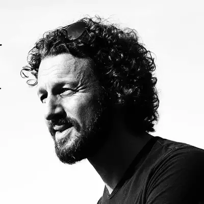 Listen to Alex Castelli, watch music videos, read bio, see tour dates & more!