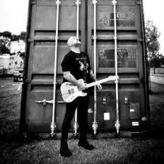 收听 Paul Louis Villani、观看音乐视频、阅读小传、查看巡演日期等 ！