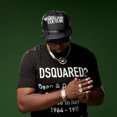 Listen to Valentin el Artista, watch music videos, read bio, see tour dates & more!