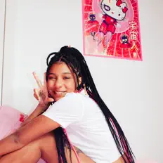 Neyviを聴いたり、ミュージックビデオを鑑賞したり、経歴やツアー日程などを確認したりしましょう!