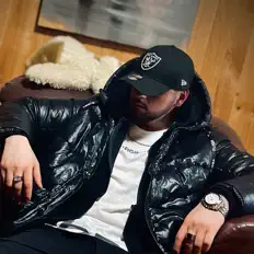Ascolta Eme k official, guarda video musicali, leggi la biografia, vedi le date del tour & altro!