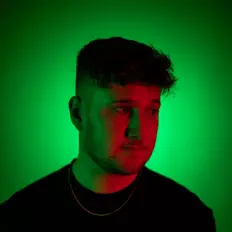 收听 Josh Lewis、观看音乐视频、阅读小传、查看巡演日期等 ！