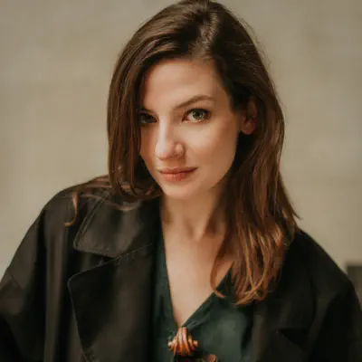 聆聽 Maria Sławek、觀看音樂影片、閱讀小傳、查看巡演日期等！