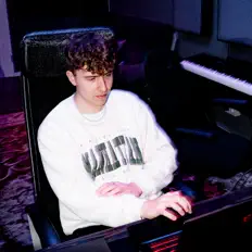 Escucha a Asterio, mira vídeos musicales, lee la biografía, consulta fechas de giras y mucho más.