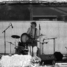 Luister naar Ethan Oswalt, bekijk muziekvideo's, lees de bio, bekijk de tourdata, en meer!