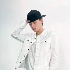 Ascolta CLOUDEE, guarda video musicali, leggi la biografia, vedi le date del tour & altro!