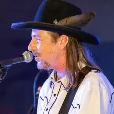 Hör dir Jim Mitchell and The Repeat Offenders an, schau dir Musikvideos an, lies die Biografie, finde Tourdaten und mehr!