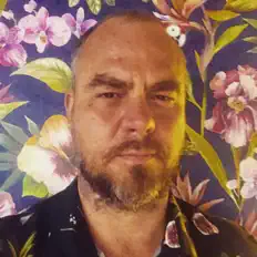 Escucha a Deelion, mira vídeos musicales, lee la biografía, consulta fechas de giras y mucho más.