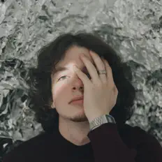 Dengarkan brennan watson, tonton video musik, baca bio, lihat tanggal tur & lainnya!