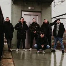 收听 S.T.A.B.、观看音乐视频、阅读小传、查看巡演日期等 ！