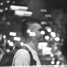 Katsuweを聴いたり、ミュージックビデオを鑑賞したり、経歴やツアー日程などを確認したりしましょう！