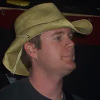 Hör dir undefined an, schau dir Musikvideos an, lies die Biografie, finde Tourdaten und mehr!