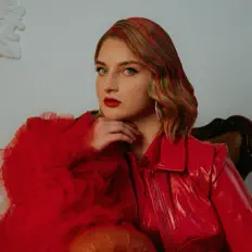 OSMAK을(를) 듣고, 뮤직 비디오를 보고, 약력을 읽고, 투어 일정 등을 확인하세요!