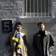 Poslechněte si interpreta Stop The Fellas, sledujte hudební videa, přečtěte si životopis, podívejte se na data turné a další informace.