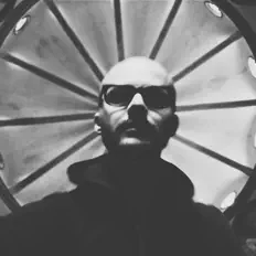 Hör dir ambsace an, schau dir Musikvideos an, lies die Biografie, finde Tourdaten und mehr!