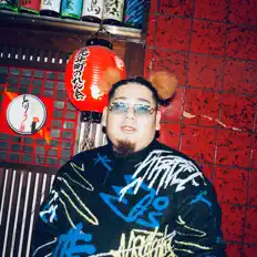 5UNNY G OLDを聴いたり、ミュージックビデオを鑑賞したり、経歴やツアー日程などを確認したりしましょう！