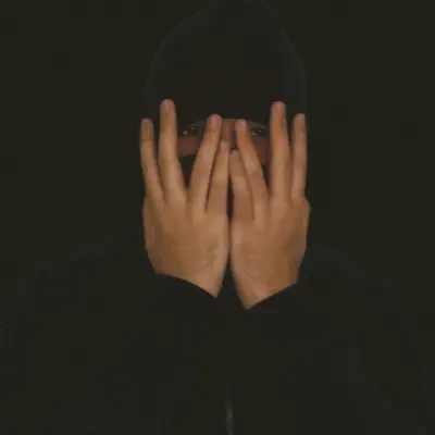 Listen to Mac Wiru, watch music videos, read bio, see tour dates & more!