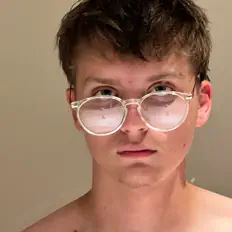 收听 svir、观看音乐视频、阅读小传、查看巡演日期等 ！