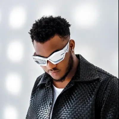 Listen to Harryvybz, watch music videos, read bio, see tour dates & more!