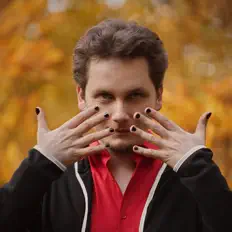 Ascolta Amor e Morte, guarda video musicali, leggi la biografia, vedi le date del tour & altro!