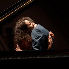 Ακούστε περιεχόμενο από Eleonora Spina, παρακολουθήστε μουσικά βίντεο, διαβάστε το βιογραφικό, δείτε ημερομηνίες περιοδείας, και πολλά ακόμη!
