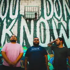 Poslechněte si interpreta Love Again, sledujte hudební videa, přečtěte si životopis, podívejte se na data turné a další informace.