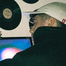 Dengarkan Pacheco, tonton video musik, baca bio, lihat tanggal tur & lainnya!