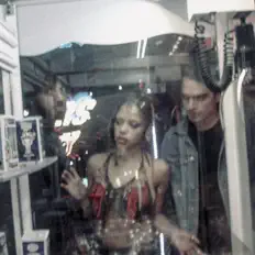 Ouve Everlet, vê vídeos de música, lê a biografia, vê as datas da digressão e muito mais!