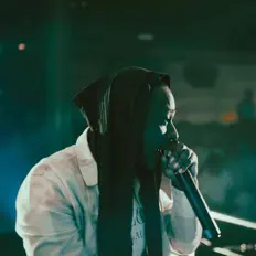 Escucha a Léo Stunna, mira vídeos musicales, lee la biografía, consulta fechas de giras y mucho más.