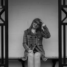 Emily Withamを聴いたり、ミュージックビデオを鑑賞したり、経歴やツアー日程などを確認したりしましょう！