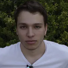 Massa सुनें, म्यूज़िक वीडियो देखें, बायो पढ़ें, दौरे की तारीखें और बहुत कुछ देखें!