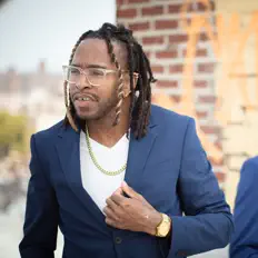 Ouça Mchngndrms, assista a videoclipes, leia a biografia, veja as datas das turnês e mais!