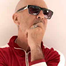 Ascolta Manuel Malou, guarda video musicali, leggi la biografia, vedi le date del tour & altro!