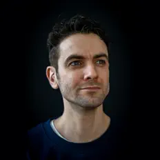 Luister naar Toon Habraken, bekijk muziekvideo's, lees de bio, bekijk de tourdata, en meer!