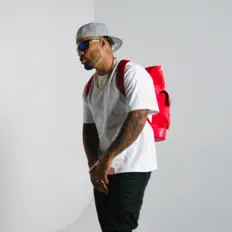 Hör dir G-Ciano an, schau dir Musikvideos an, lies die Biografie, finde Tourdaten und mehr!