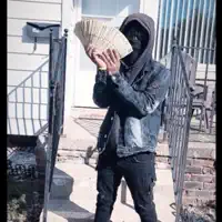 聆聽 undefined、觀看音樂影片、閱讀小傳、查看巡演日期等！